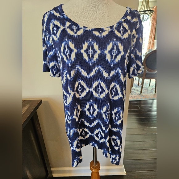 Dress Barn Size Small New w/ Tag Ikat Dyed Geometric Print Tee Crisscross Back - Picture 1 of 8